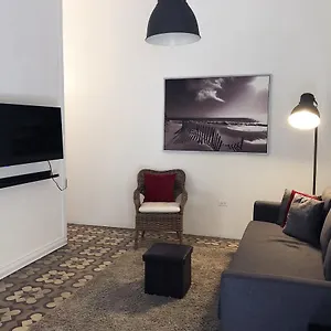 Gladiolas 1104 Apartment